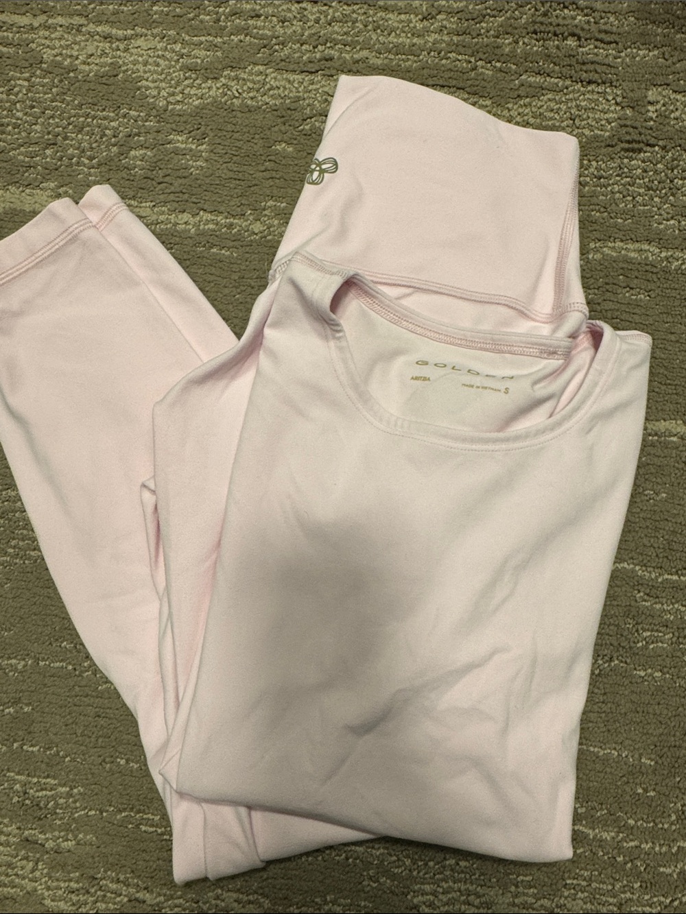 Aritzia Light Pink Leggings